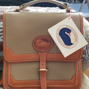 Dooney & bourke's all weather leather surrey bag